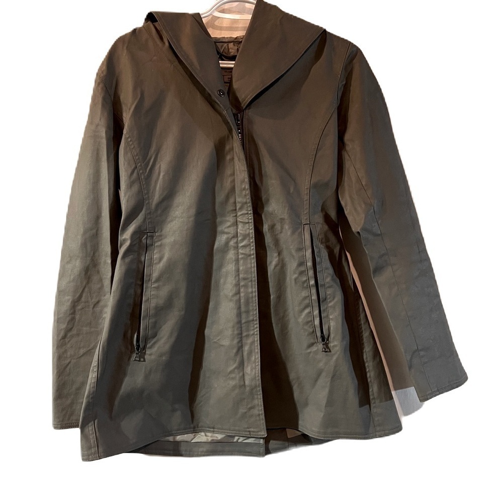 Grey Raincoat Canadian Brand M0851, Size 4, #430